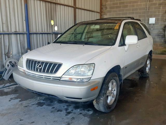 JTJGF10U010109255 - 2001 LEXUS RX 300 WHITE photo 2