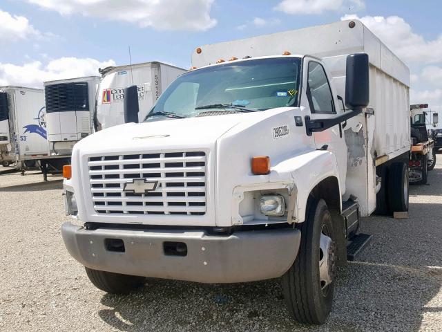 1GBL7J1E33F507747 - 2003 CHEVROLET C7500 C7C0 WHITE photo 2