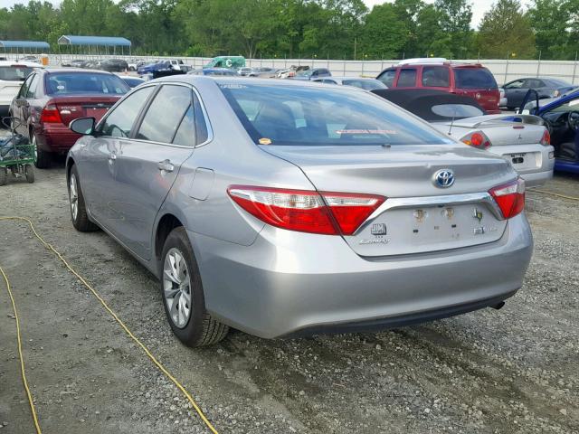 4T1BD1FK5FU144121 - 2015 TOYOTA CAMRY HYBR SILVER photo 3