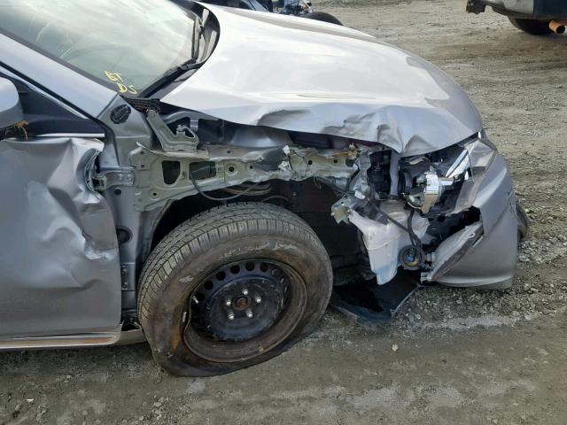 4T1BD1FK5FU144121 - 2015 TOYOTA CAMRY HYBR SILVER photo 9