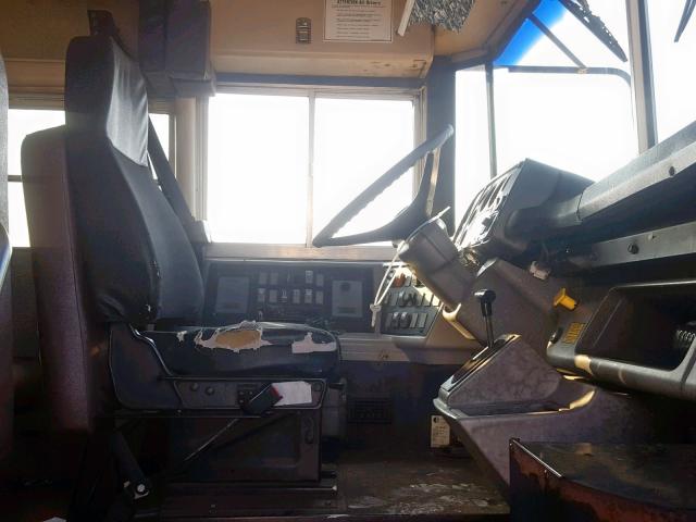 4UZAAXAK12CJ24947 - 2002 FREIGHTLINER CHASSIS FS 黄色 照片 5