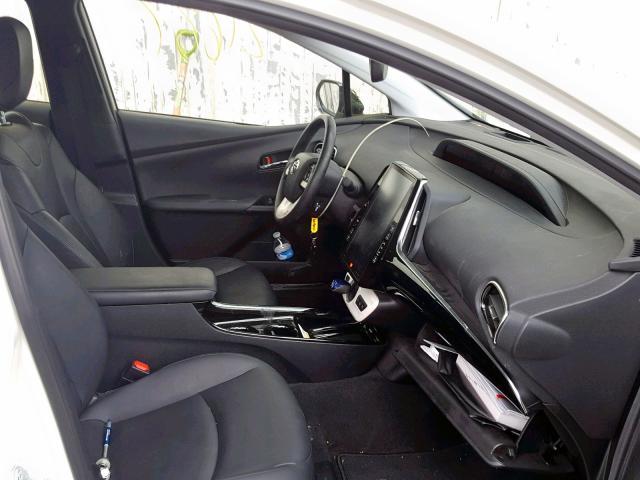 JTDKARFP6H3059644 - 2017 TOYOTA PRIUS PRIM 白色 照片 5