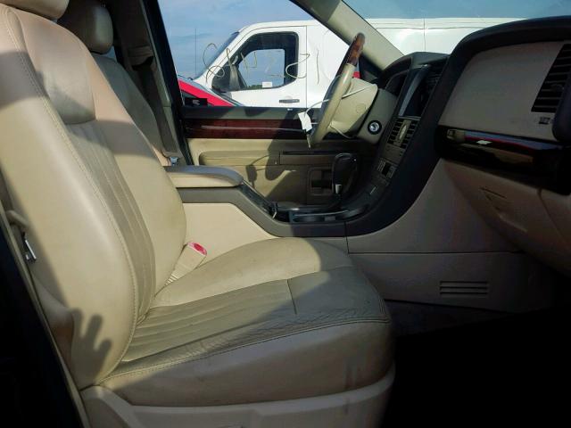 5LMEU68H24ZJ19055 - 2004 LINCOLN AVIATOR 黑色 照片 5