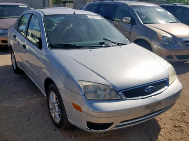 1FAFP34N17W177277 - 2007 FORD FOCUS ZX4 SILVER photo 1