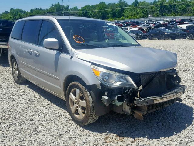 2V4RW3DG7BR804826 - 2011 VOLKSWAGEN ROUTAN SE SILVER photo 1