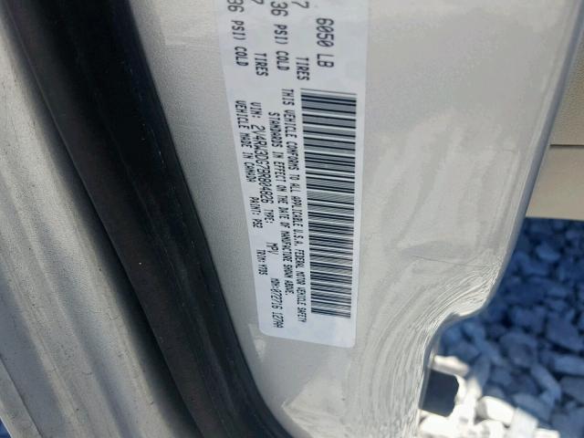 2V4RW3DG7BR804826 - 2011 VOLKSWAGEN ROUTAN SE SILVER photo 10