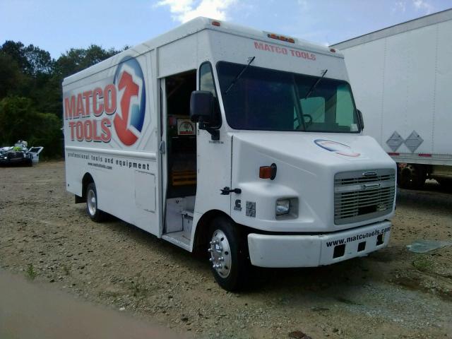 4UZAAPBW03CL08733 - 2003 FREIGHTLINER CHASSIS M WHITE photo 1