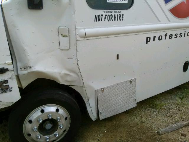 4UZAAPBW03CL08733 - 2003 FREIGHTLINER CHASSIS M WHITE photo 10