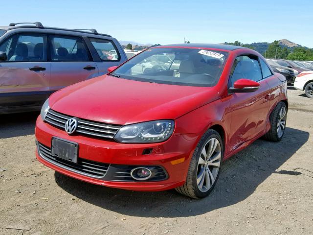WVWFW8AH0DV008457 - 2013 VOLKSWAGEN EOS LUX 红色 照片 2