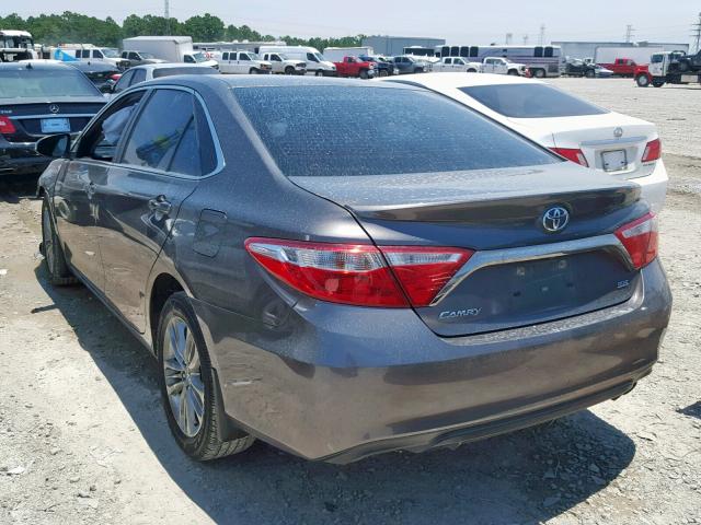 4T1BF1FK0FU066826 - 2015 TOYOTA CAMRY LE GRAY photo 3