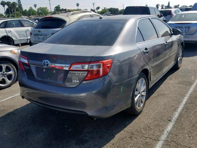 4T1BD1FK7DU077633 - 2013 TOYOTA CAMRY HYBR GRAY photo 4