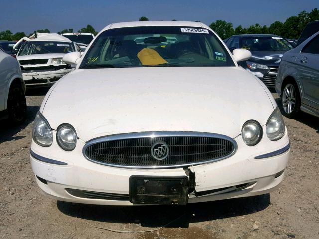 2G4WD582561178626 - 2006 BUICK LACROSSE C WHITE photo 9