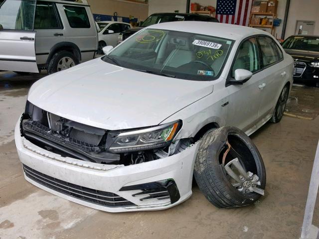 1VWAA7A32JC037700 - 2018 VOLKSWAGEN PASSAT S WHITE photo 2