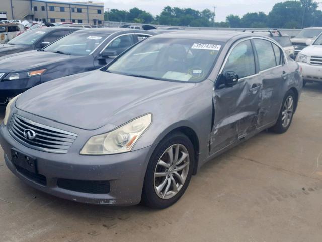 JNKCV61E59M303632 - 2009 INFINITI G37 BASE GRAY photo 2