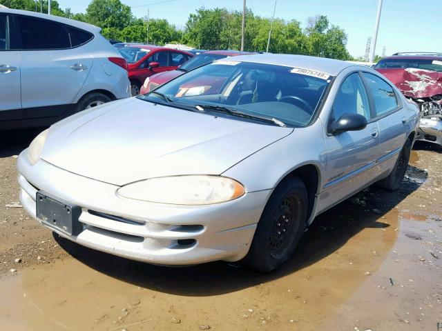 2B3HD46R0YH330735 - 2000 DODGE INTREPID SILVER photo 2