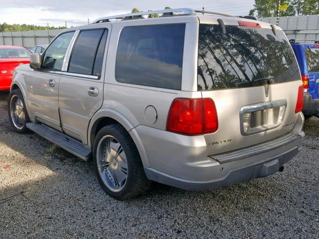 5LMFU28R73LJ21598 - 2003 LINCOLN NAVIGATOR 银色 照片 3