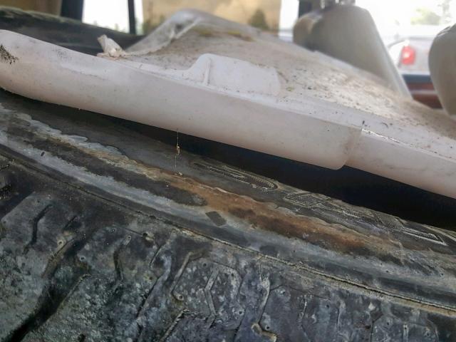 5LMFU28R73LJ21598 - 2003 LINCOLN NAVIGATOR 银色 照片 6