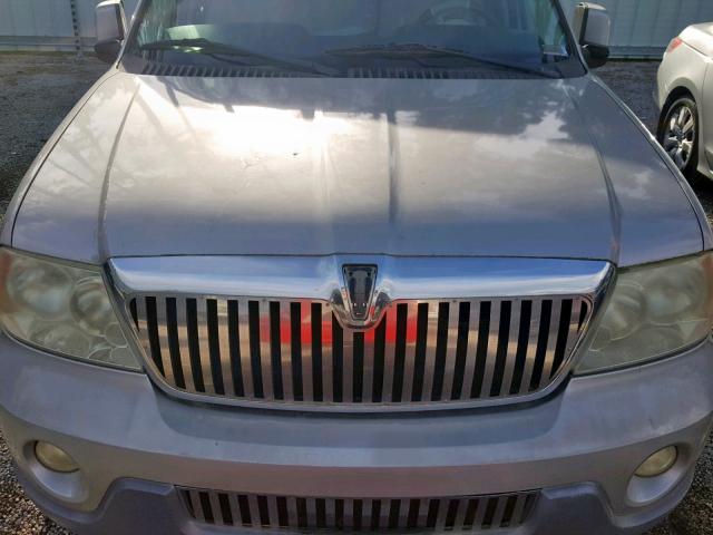 5LMFU28R73LJ21598 - 2003 LINCOLN NAVIGATOR 银色 照片 7