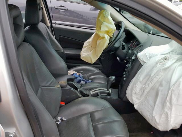 2G2WR524751318775 - 2005 PONTIAC GRAND PRIX SILVER photo 5