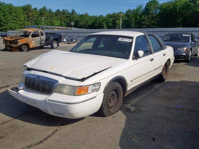 2MEFM74W1XX645014 - 1999 MERCURY GRAND MARQ WHITE photo 2