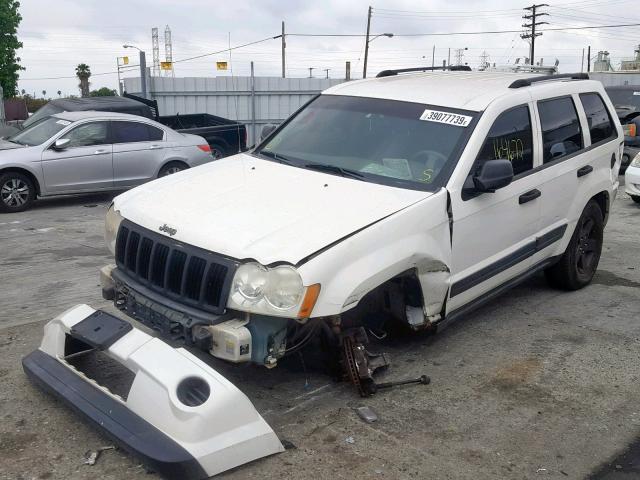 1J4GS48K35C569382 - 2005 JEEP GRAND CHER WHITE photo 2