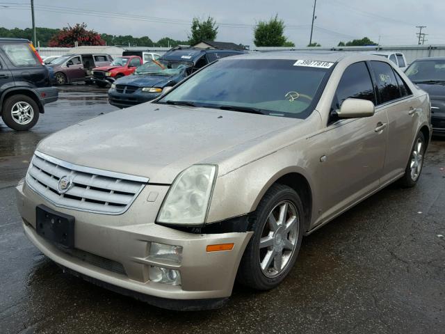 1G6DC67A760122215 - 2006 CADILLAC STS GOLD photo 2