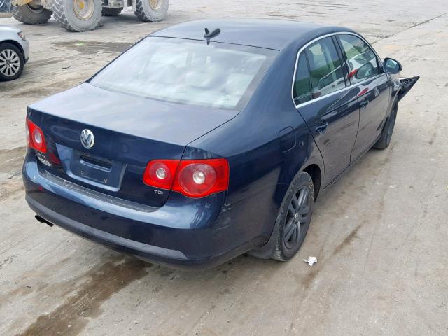 3VWDT71K56M690784 - 2006 VOLKSWAGEN JETTA TDI BLUE photo 4