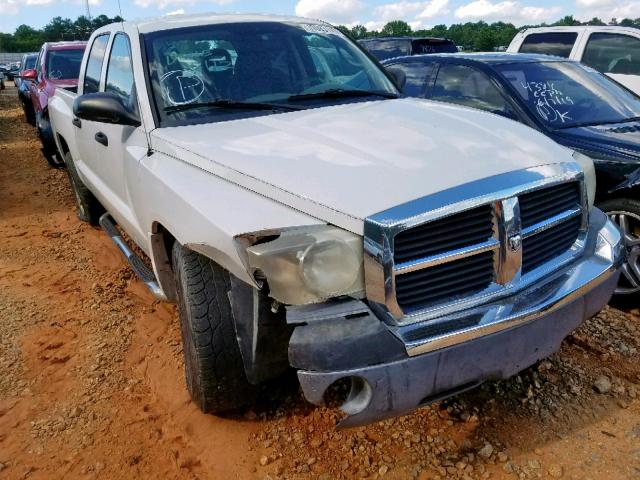 1D7HE48N85S181684 - 2005 DODGE DAKOTA QUA WHITE photo 1