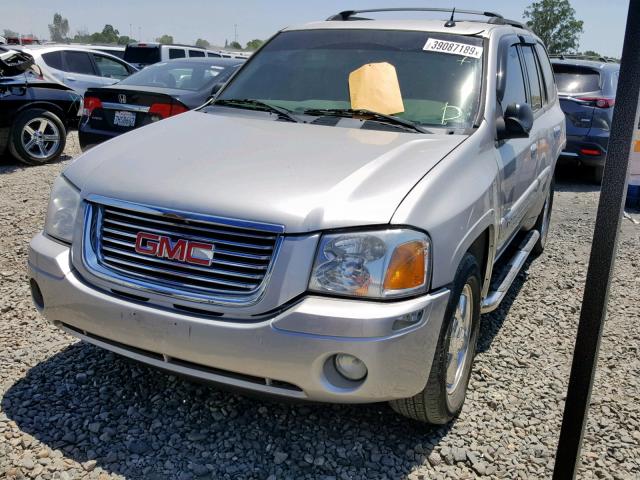 1GKDT13S642137261 - 2004 GMC ENVOY SILVER photo 2