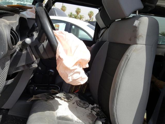 1J4GA2D19AL125535 - 2010 JEEP WRANGLER S Qara foto 5