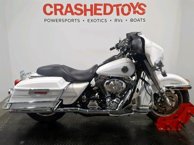 1HD1FCW184Y600128 - 2004 HARLEY-DAVIDSON FLHTCUI WHITE photo 1