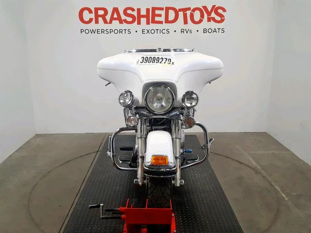 1HD1FCW184Y600128 - 2004 HARLEY-DAVIDSON FLHTCUI WHITE photo 2