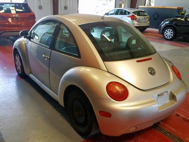 3VWCC21CXXM460750 - 1999 VOLKSWAGEN NEW BEETLE SILVER photo 3