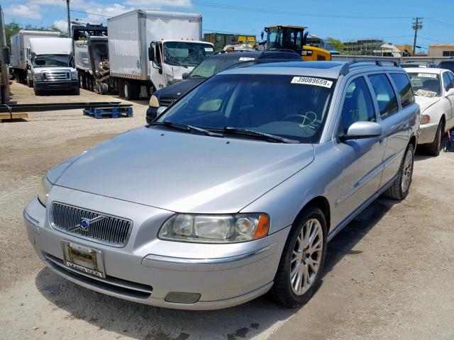 YV1SW592362581624 - 2006 VOLVO V70 2.5T SILVER photo 2