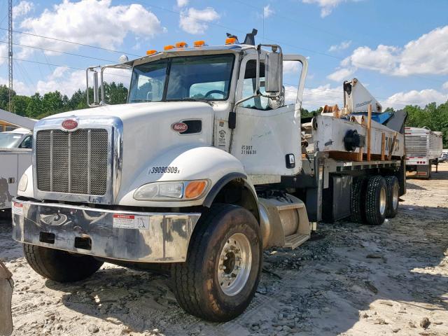 1NP9L50X8DD174642 - 2013 PETERBILT 382 WHITE photo 2