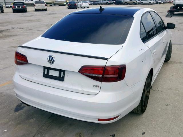 3VWD17AJXJM252719 - 2018 VOLKSWAGEN JETTA SPOR WHITE photo 4