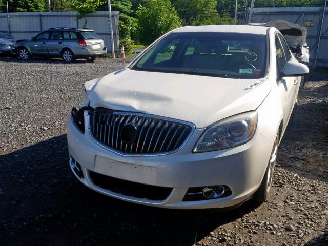 1G4PR5SK4C4149584 - 2012 BUICK VERANO CON WHITE photo 2