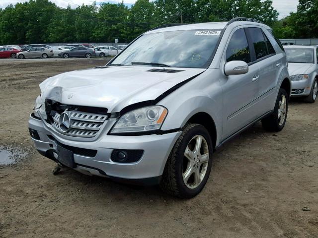 4JGBB86E66A095005 - 2006 MERCEDES-BENZ ML 350 SILVER photo 2