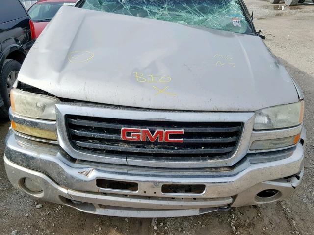 2GTEK19T141219661 - 2004 GMC NEW SIERRA SILVER photo 7