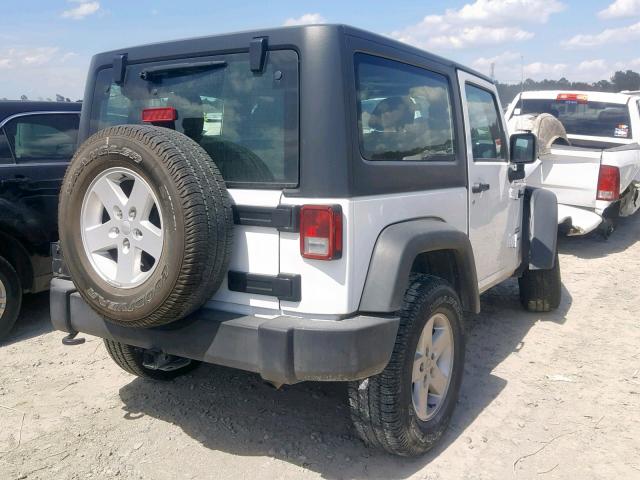 1C4AJWAGXGL329765 - 2016 JEEP WRANGLER S WHITE photo 4