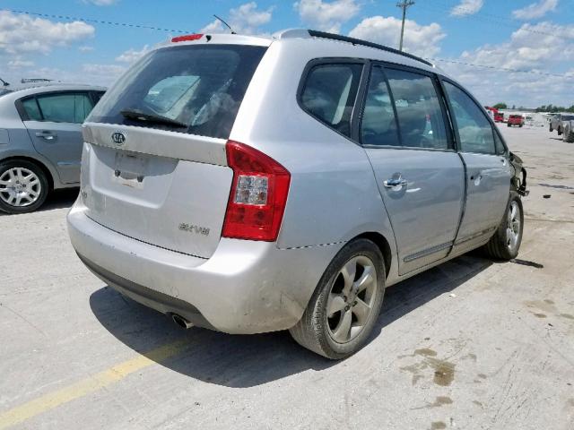 KNAFG526677068290 - 2007 KIA RONDO LX SILVER photo 4