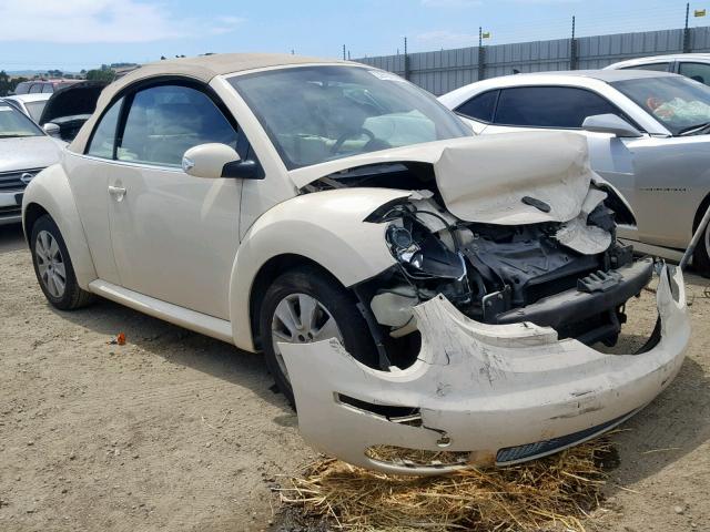 3VWPG31Y38M405730 - 2008 VOLKSWAGEN NEW BEETLE CREAM photo 1