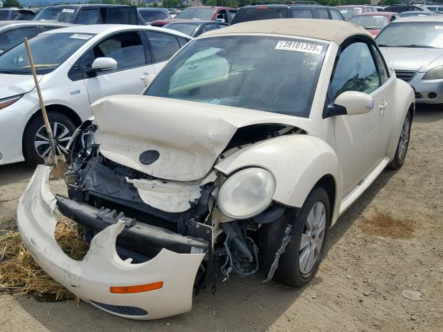 3VWPG31Y38M405730 - 2008 VOLKSWAGEN NEW BEETLE CREAM photo 2