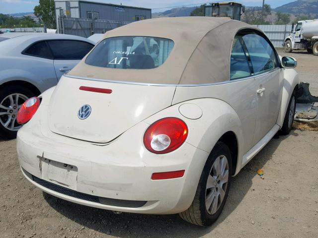 3VWPG31Y38M405730 - 2008 VOLKSWAGEN NEW BEETLE CREAM photo 4