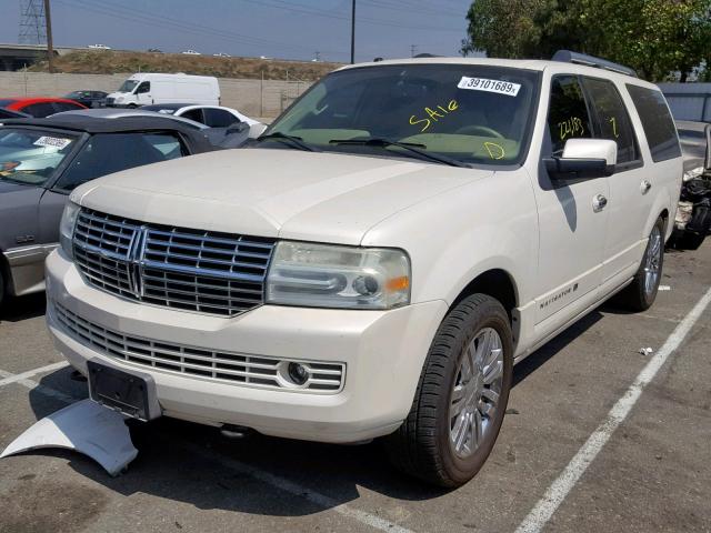 5LMFL275X8LJ19532 - 2008 LINCOLN NAVIGATOR WHITE photo 2