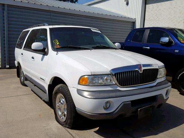 5LMPU28L4XLJ09737 - 1999 LINCOLN NAVIGATOR WHITE photo 1