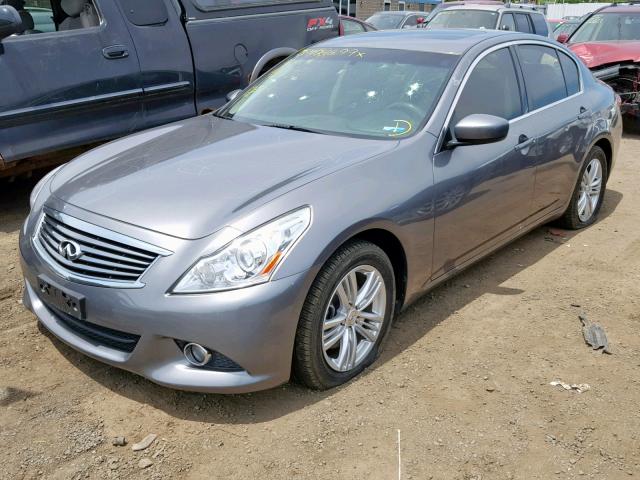 JN1CV6AR5DM357318 - 2013 INFINITI G37 GRAY photo 2