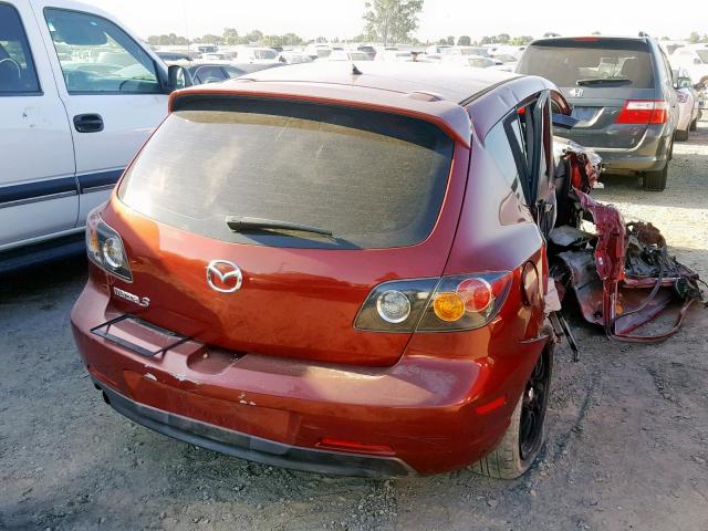 JM1BK143261540708 - 2006 MAZDA 3 HATCHBAC RED photo 4