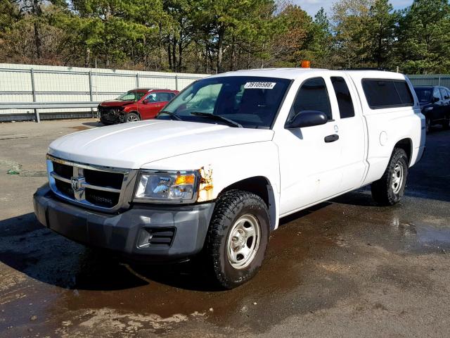 1D7HW22K88S611458 - 2008 DODGE DAKOTA ST WHITE photo 2