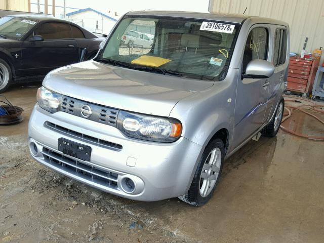 JN8AZ2KR2BT200174 - 2011 NISSAN CUBE BASE SILVER photo 2